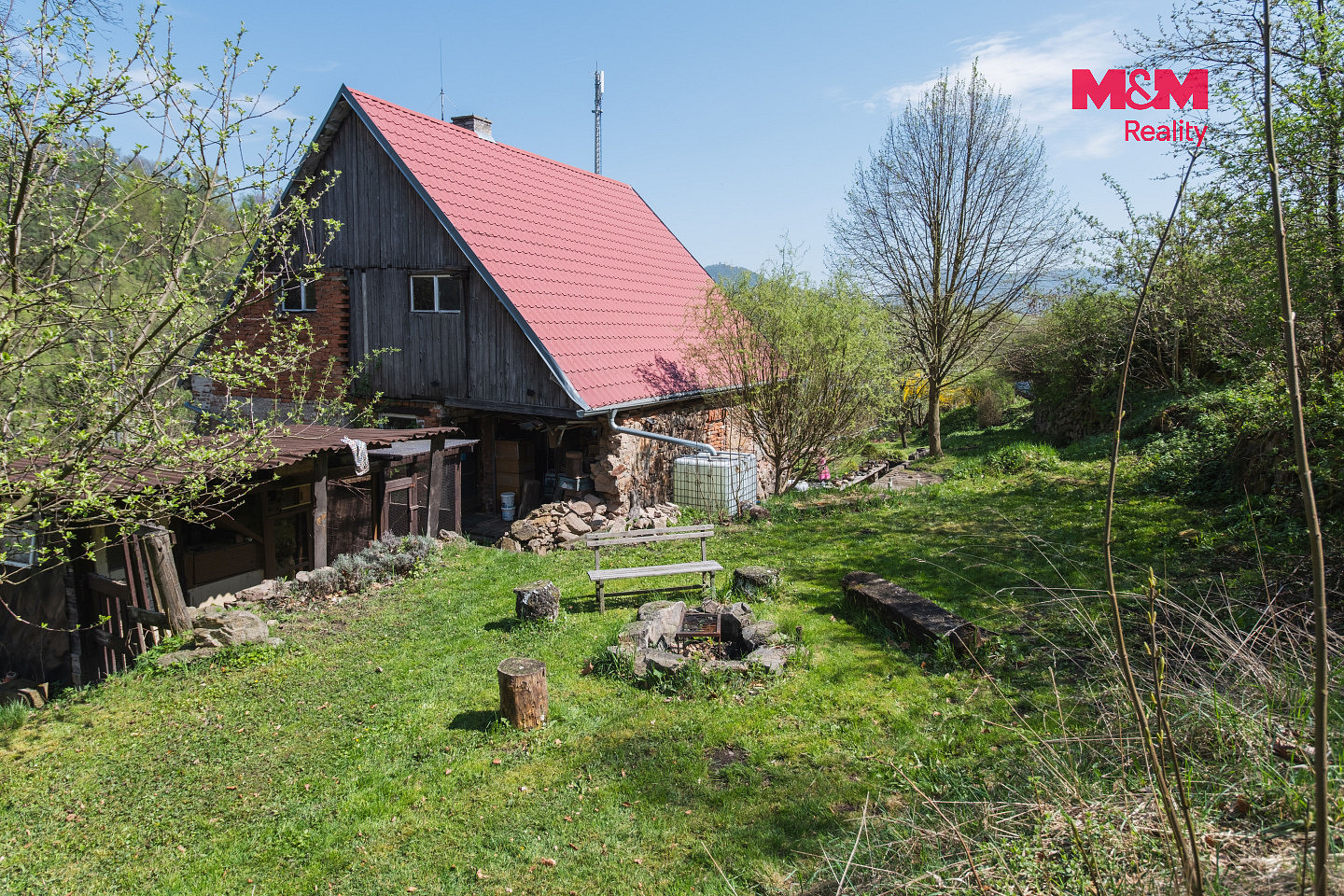 Prodej domu 200 m² s pozemkem 460 m² — photo 2