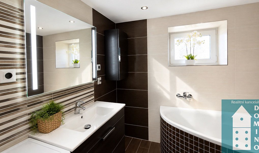 Prodej domu 241 m² s pozemkem 341 m², Halenkovice – náhled fotky 27