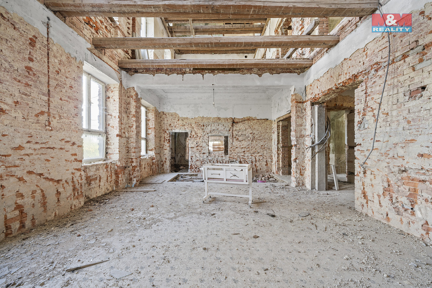 Prodej nájemního domu, činžáku 1 476 m² – pohled 3