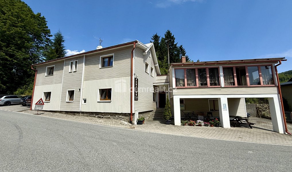 Prodej ubytovacího objektu 450 m², Jablonec nad Jizerou – náhled fotky 10