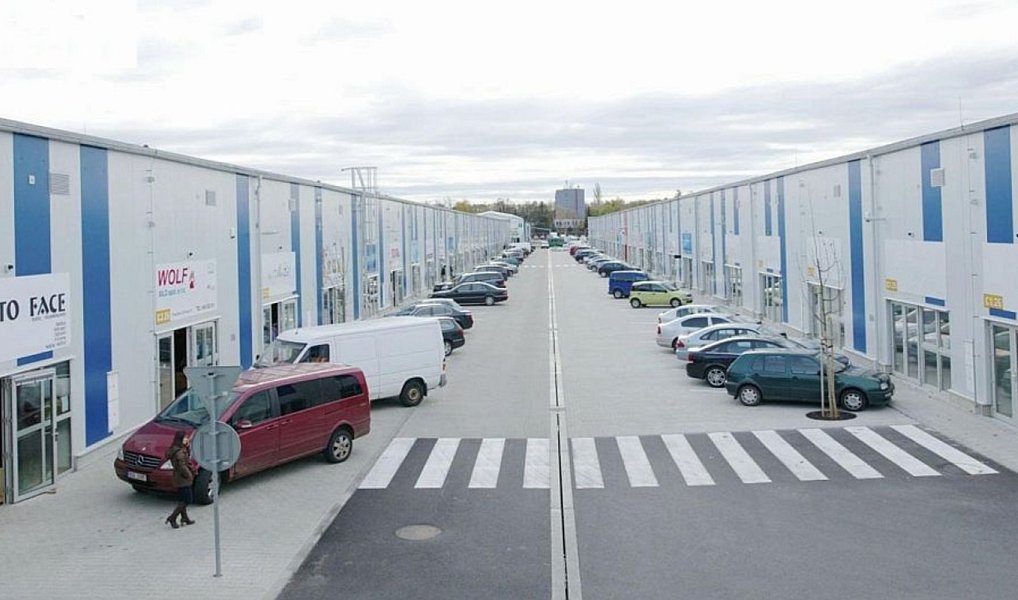 Pronájem obchodních prostor 205 m², Praha – náhled fotky 2
