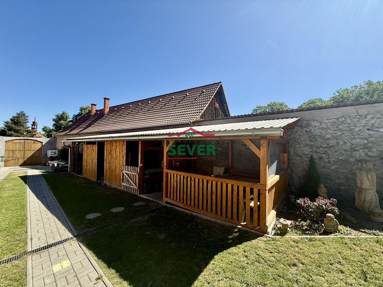 Prodej domu 220 m² s pozemkem 1 576 m² – fotografie 4