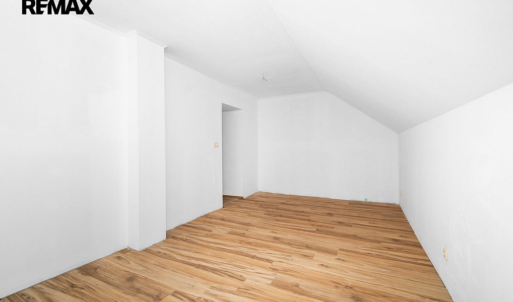 Prodej domu 250 m² s pozemkem 749 m², Kasejovice – náhled fotky 50