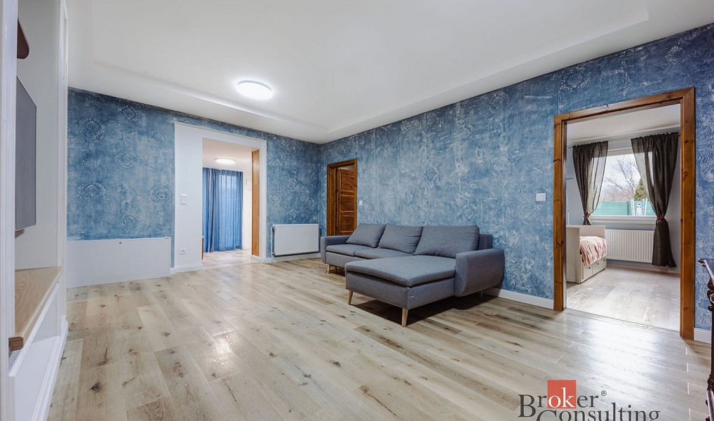 Prodej bytu 4+1 83 m², Nupaky – náhled fotky 13