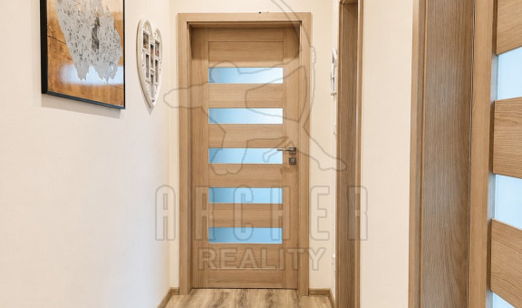 Prodej bytu 3+kk 365 m², Polerady – náhled fotky 3