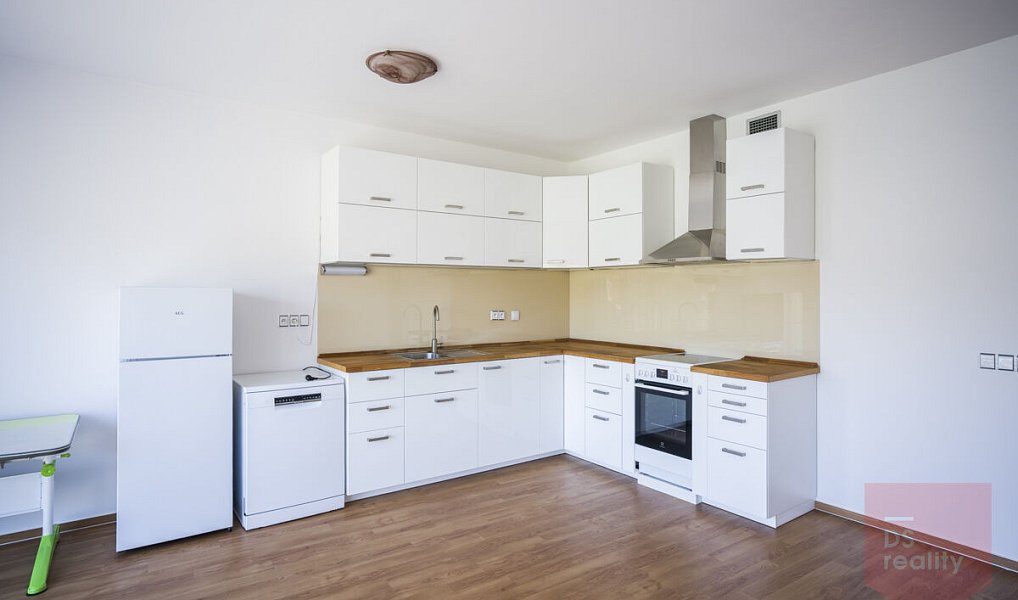 Prodej bytu 2+kk 79 m², Praha – náhled fotky 4