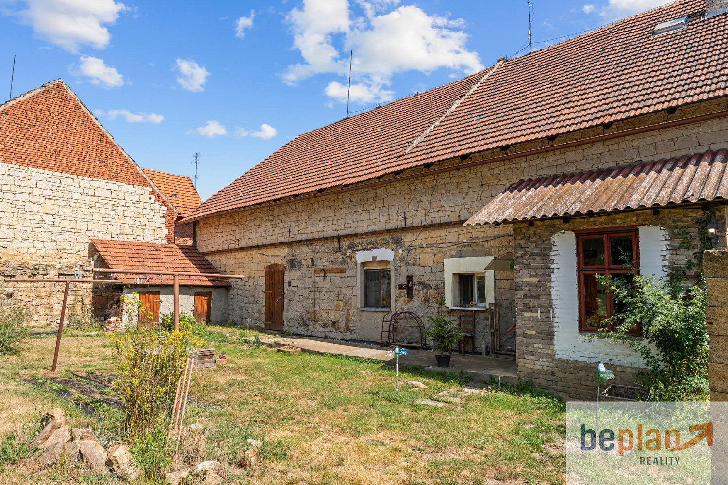 Prodej domu 205 m² s pozemkem 1 082 m²