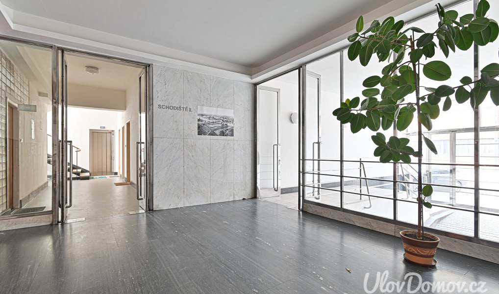 Prodej bytu 4+1 132 m², Praha – náhled fotky 38