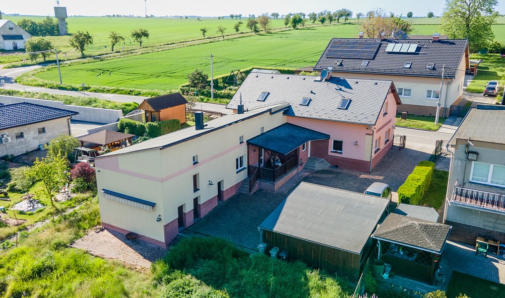 Prodej domu 450 m² s pozemkem 264 m², Sudice – náhled fotky 2
