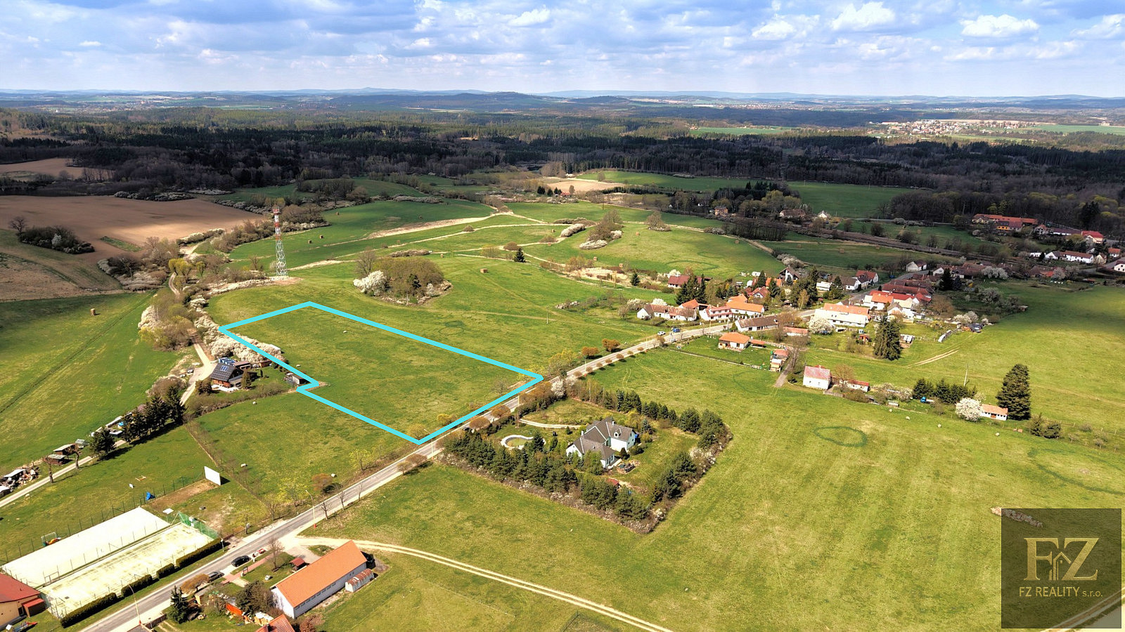 Prodej stavebního pozemku 10 908 m² – fotografie 3