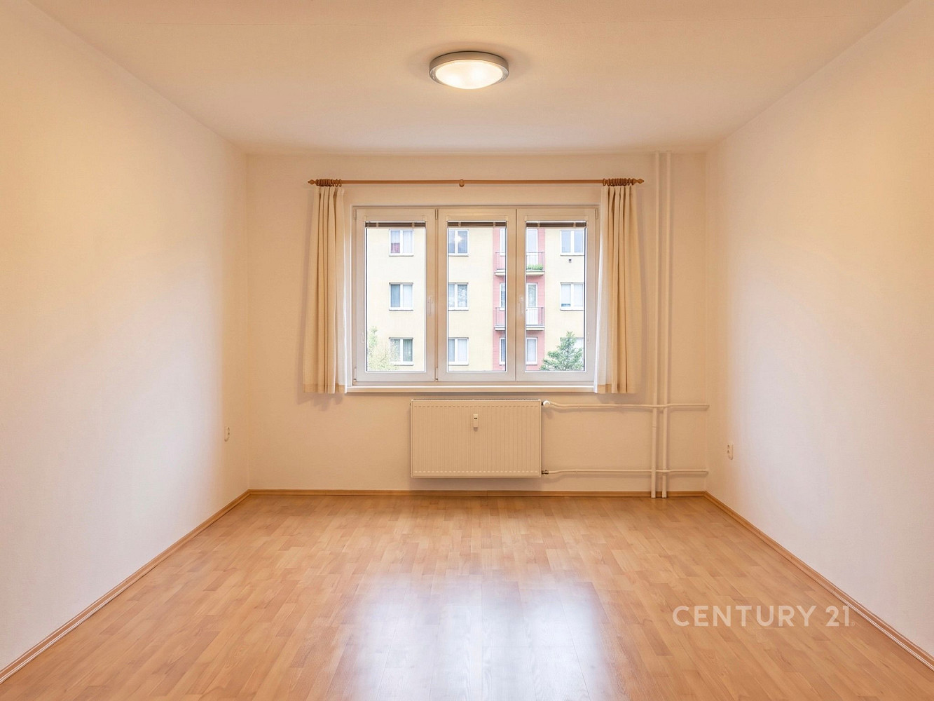 Pronájem bytu 2+1 67 m² — photo 2