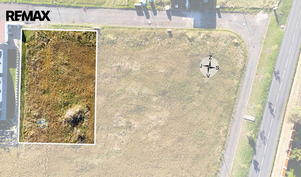 Prodej stavebního pozemku 860 m², Slavětín – náhled fotky 2