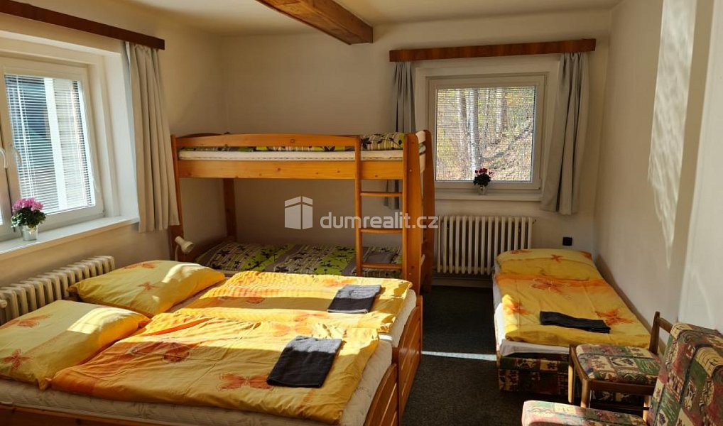 Prodej ubytovacího objektu 450 m², Jablonec nad Jizerou – náhled fotky 9