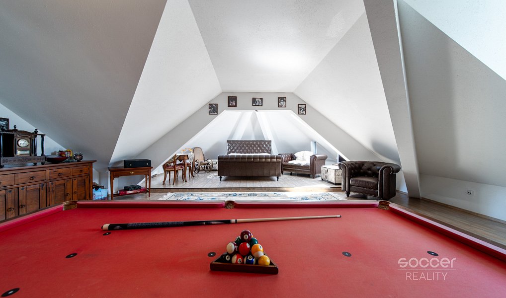 Prodej domu 598 m² s pozemkem 2 298 m², Říčany – náhled fotky 24