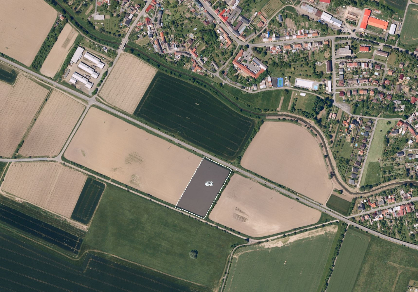 Prodej pole 8 483 m²