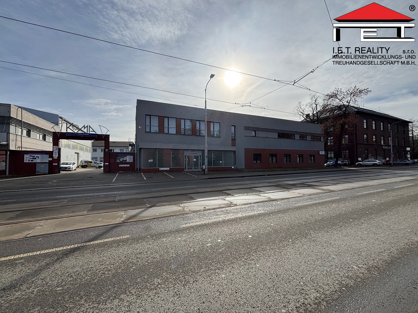 Pronájem komerčního objektu (jiného typu) 1 415 m² — photo 2