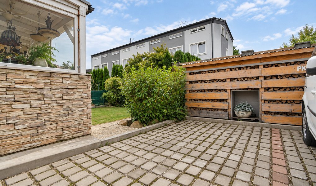 Prodej bytu 6+kk 163 m², Sulice – náhled fotky 21