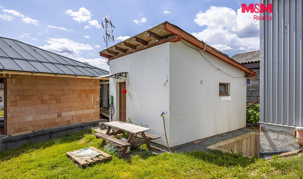 Prodej zemědělského objektu 212 m², Bílý Újezd – náhled fotky 4