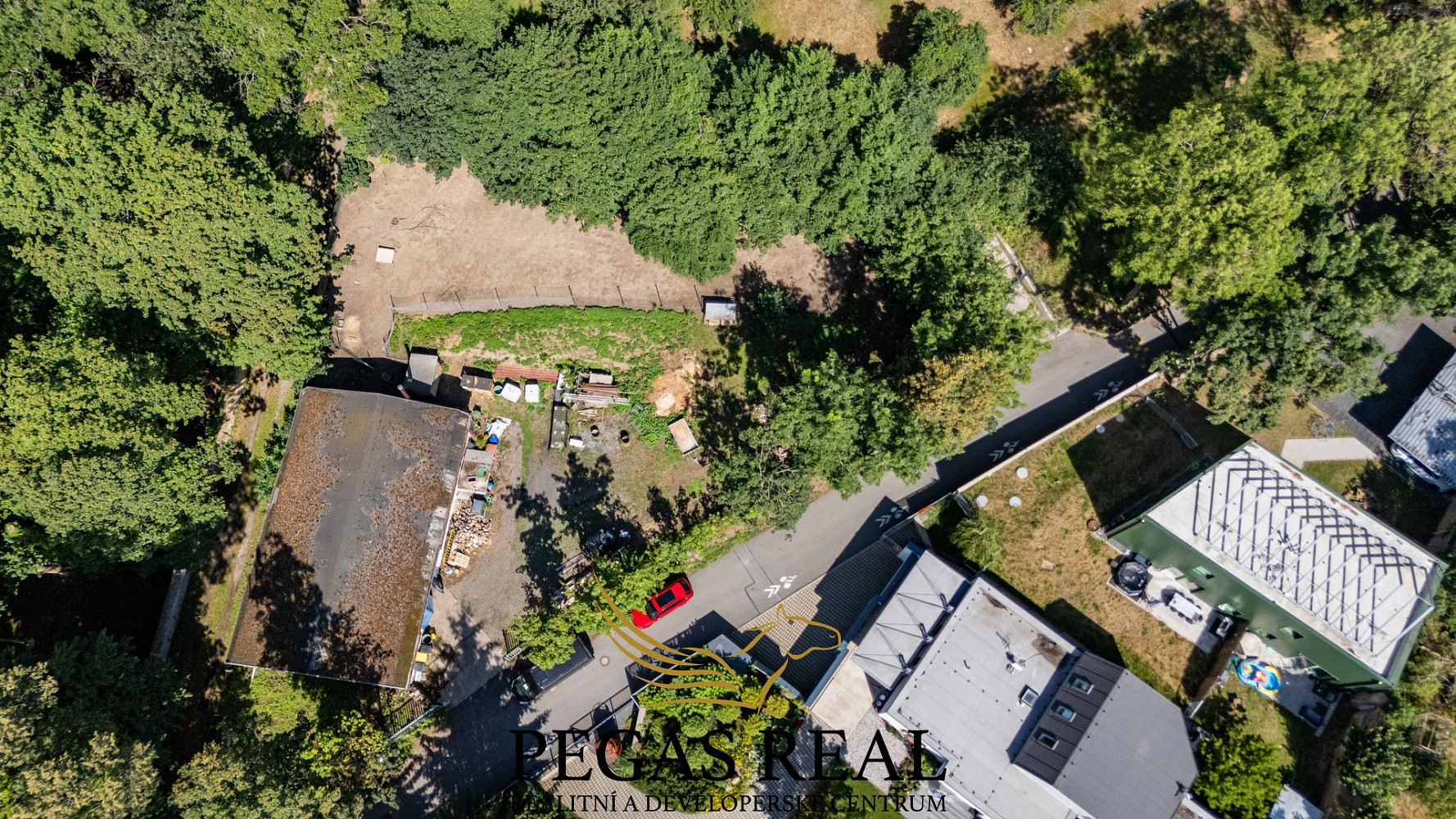 Prodej stavebního pozemku 1 730 m² – fotografie 4