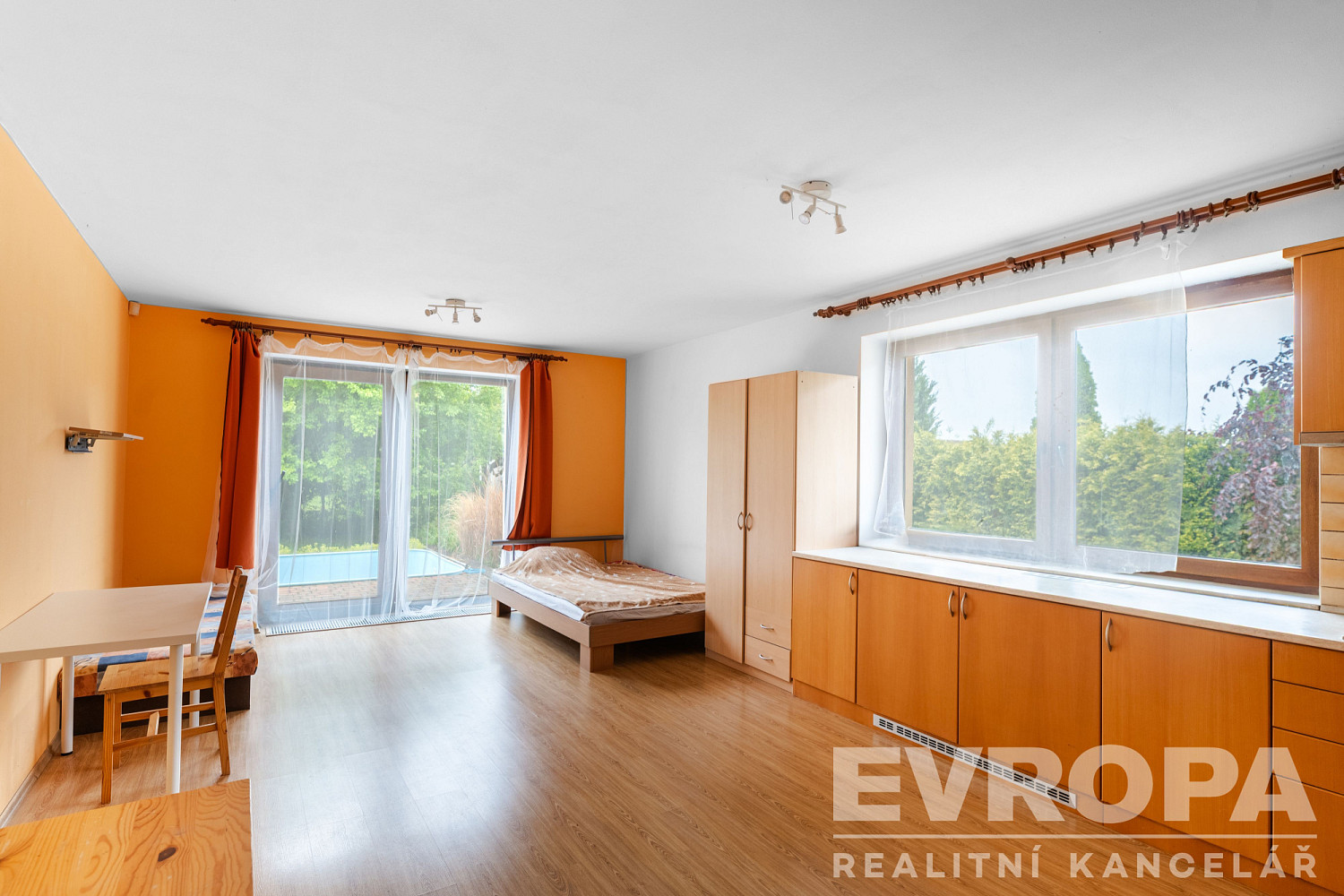 Prodej ubytovacího objektu 303 m² – fotografie 5