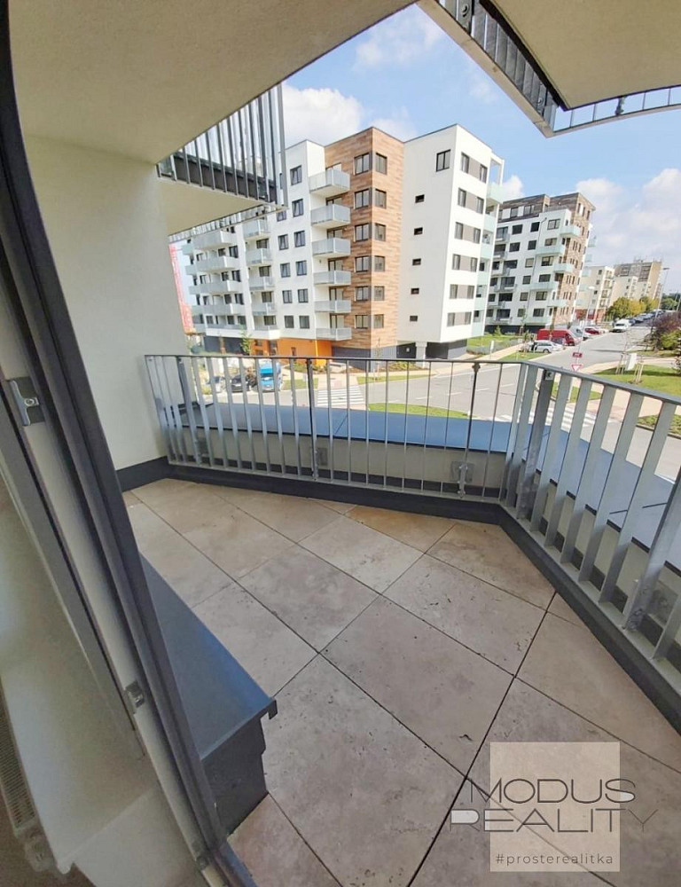 Pronájem bytu 2+kk 54 m² – fotografie 4