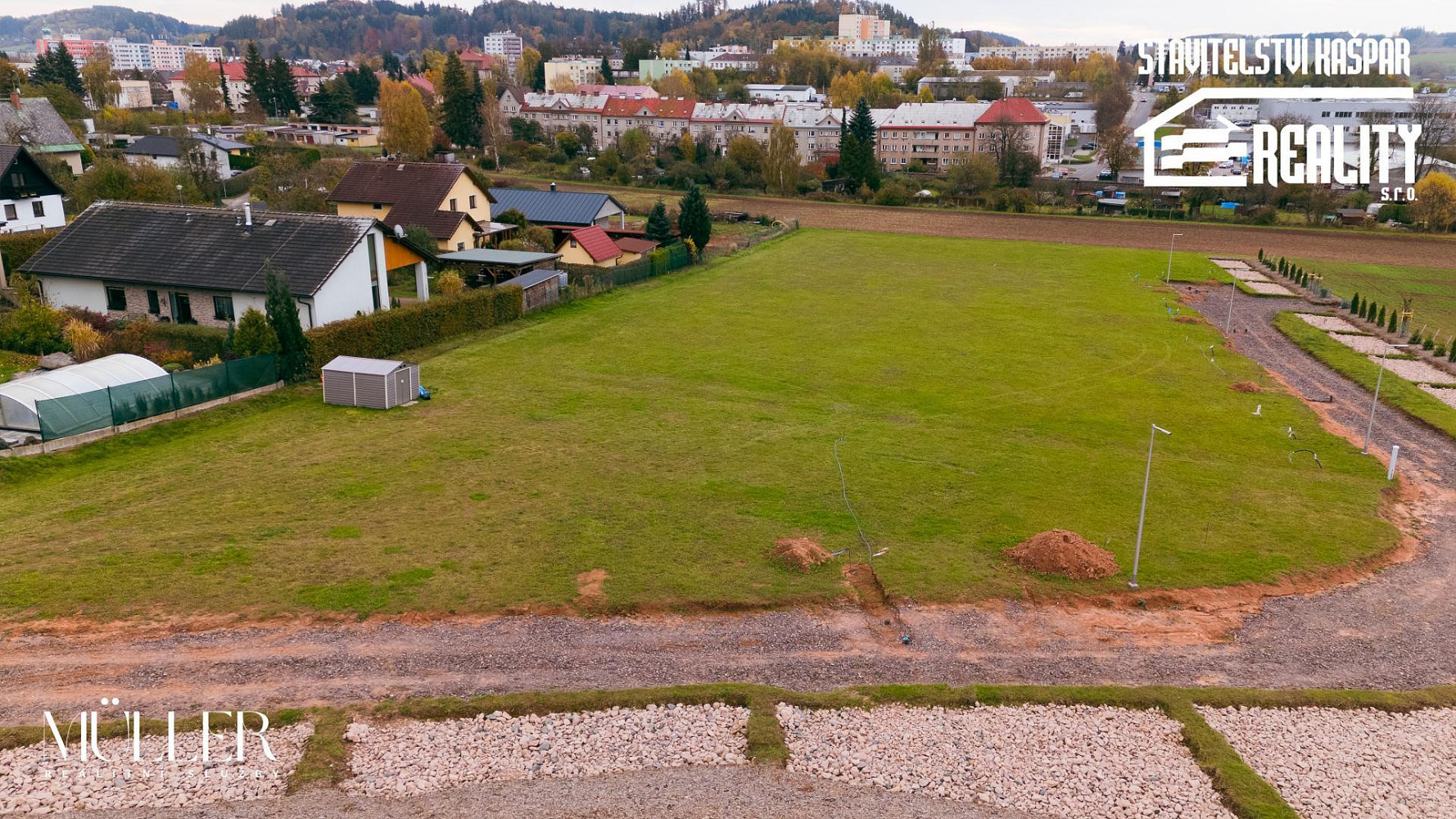 Prodej stavebního pozemku 1 100 m² – fotografie 4