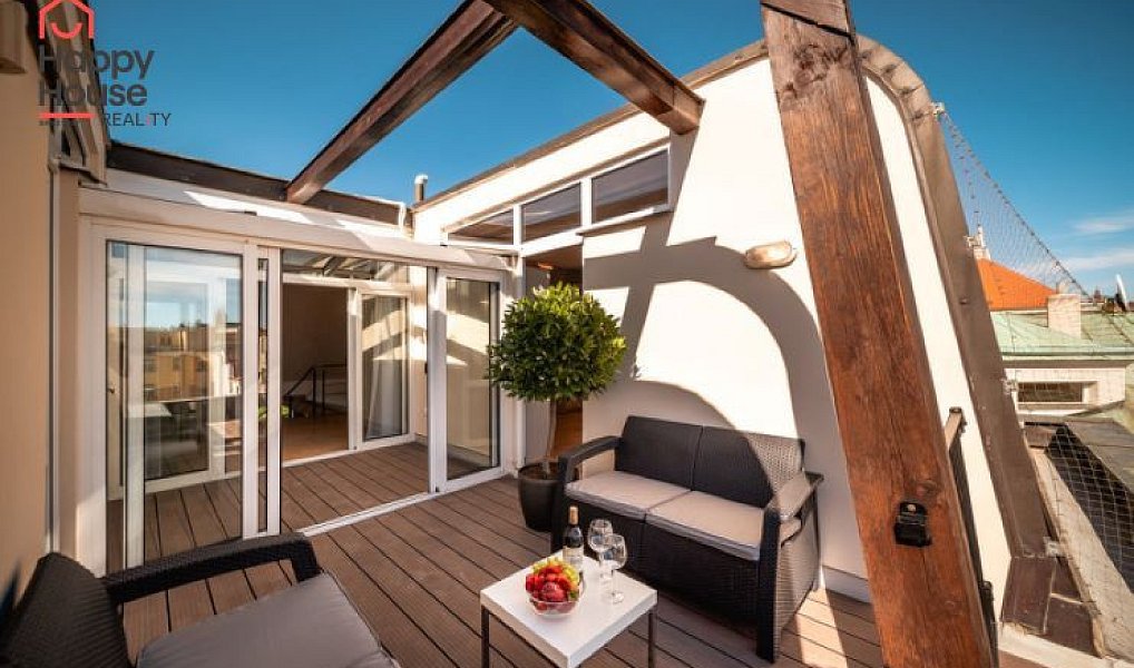 Pronájem bytu 5+kk 250 m², Praha – náhled fotky 17