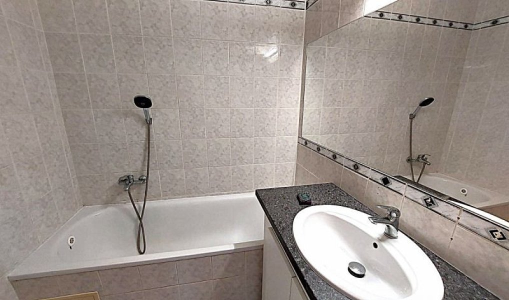 Pronájem bytu 3+1 80 m², Hradec Králové – náhled fotky 7