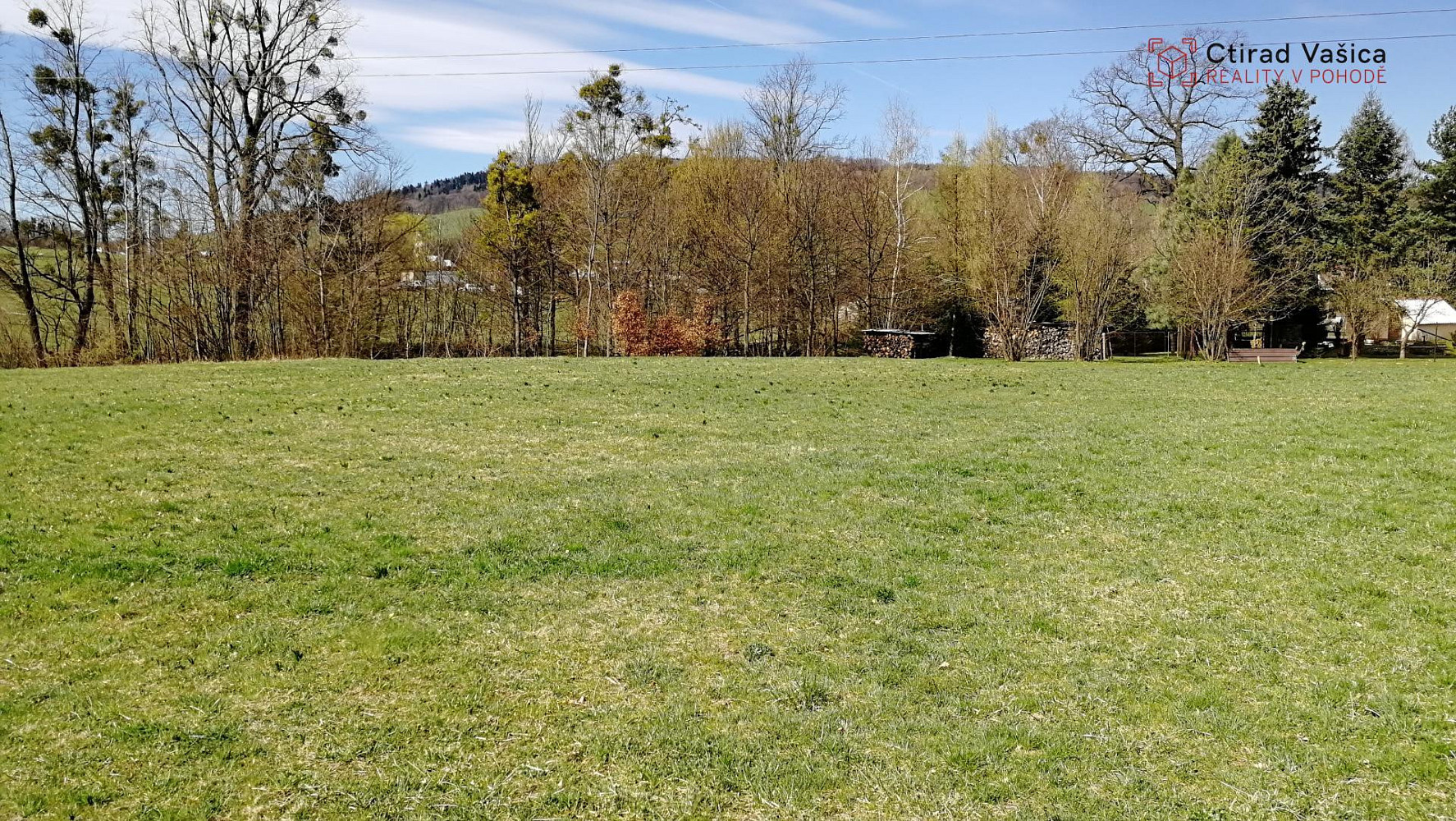 Prodej stavebního pozemku 1 640 m² – fotografie 3