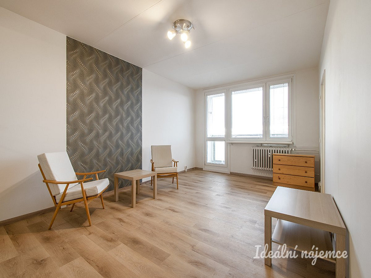 Pronájem bytu 1+1 32 m² – fotografie 2