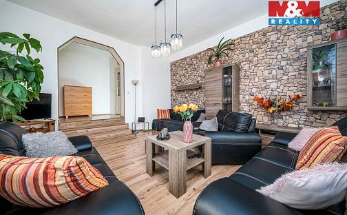 Prodej domu 165 m² s pozemkem 721 m², Choceradská, Svojetice, okres Praha-východ