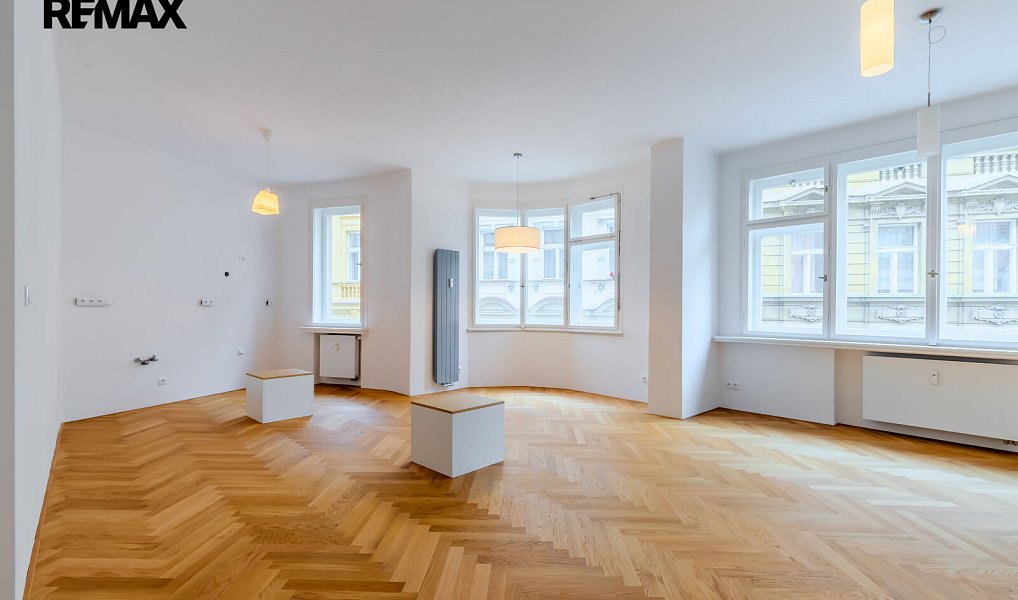 Prodej bytu 2+kk 92 m², Praha – náhled fotky 6