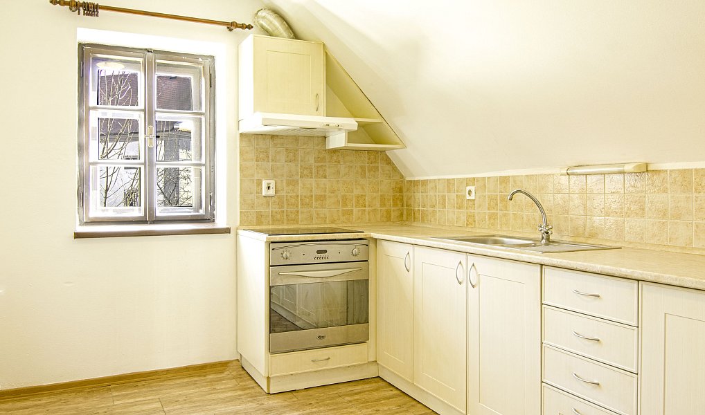 Pronájem bytu 1+1 37 m², Jindřichův Hradec – náhled fotky 2
