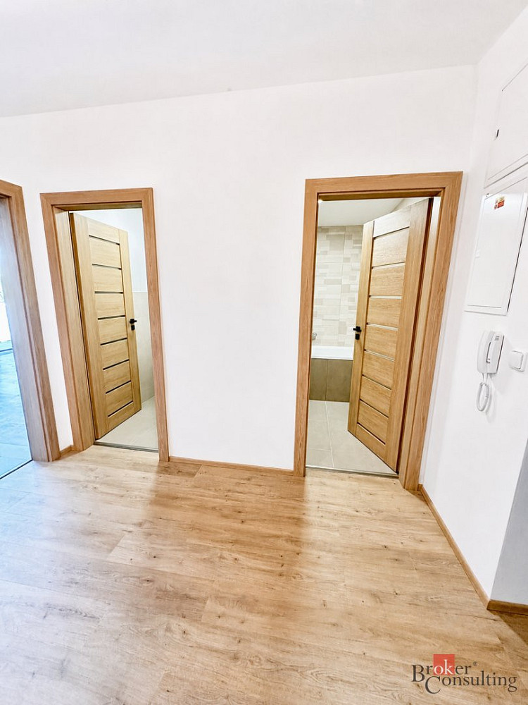Pronájem bytu 2+kk 60 m² – fotografie 5