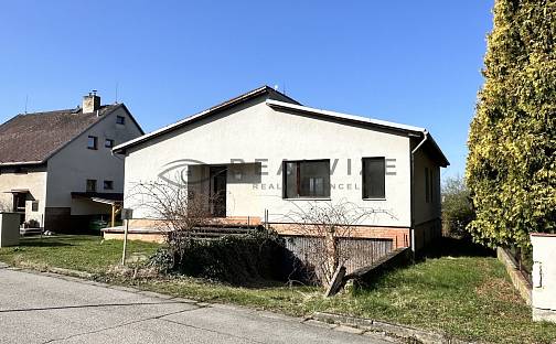 Prodej domu 168 m² s pozemkem 595 m², U Dubu, Borovany, okres České Budějovice