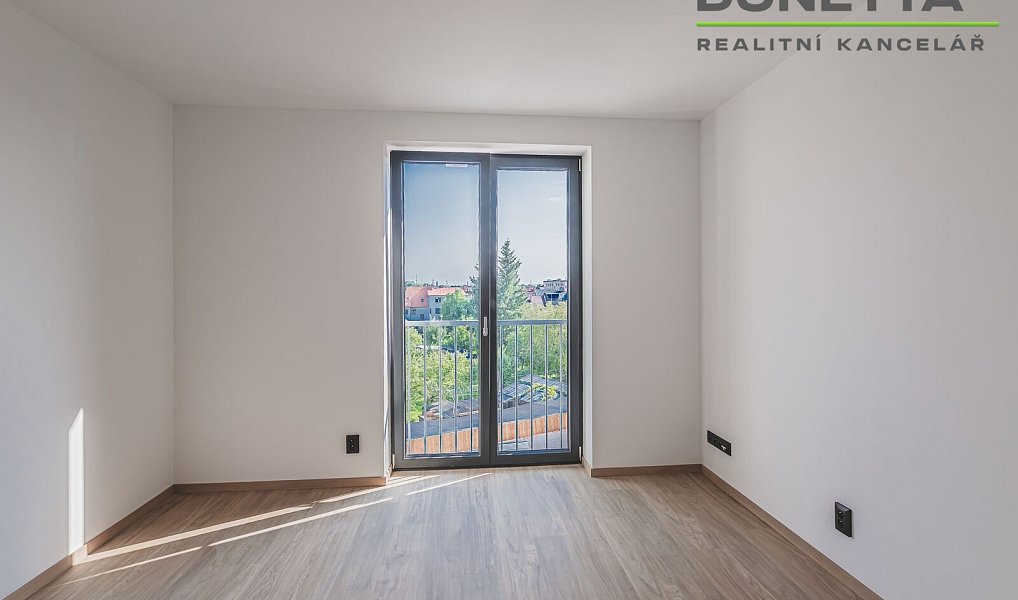 Pronájem bytu 2+kk 52 m², Hradec Králové – náhled fotky 8