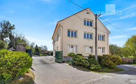 Prodej domu 326 m² s pozemkem 1 686 m², Kamenný Přívoz - Hostěradice, okres Praha-západ