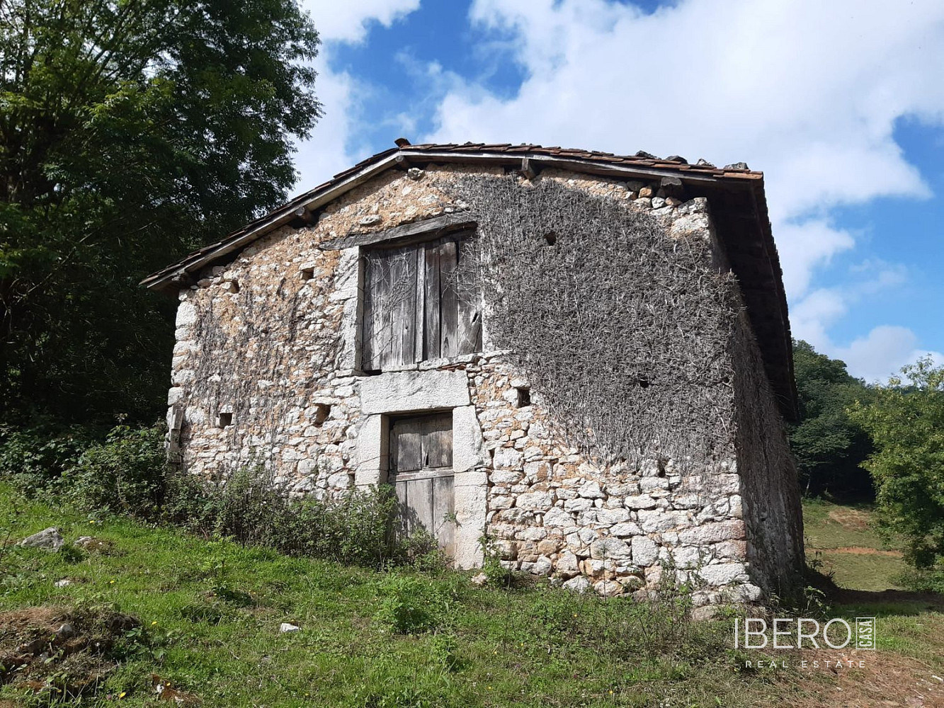 Prodej domu 46 600 m² s pozemkem 46 600 m²