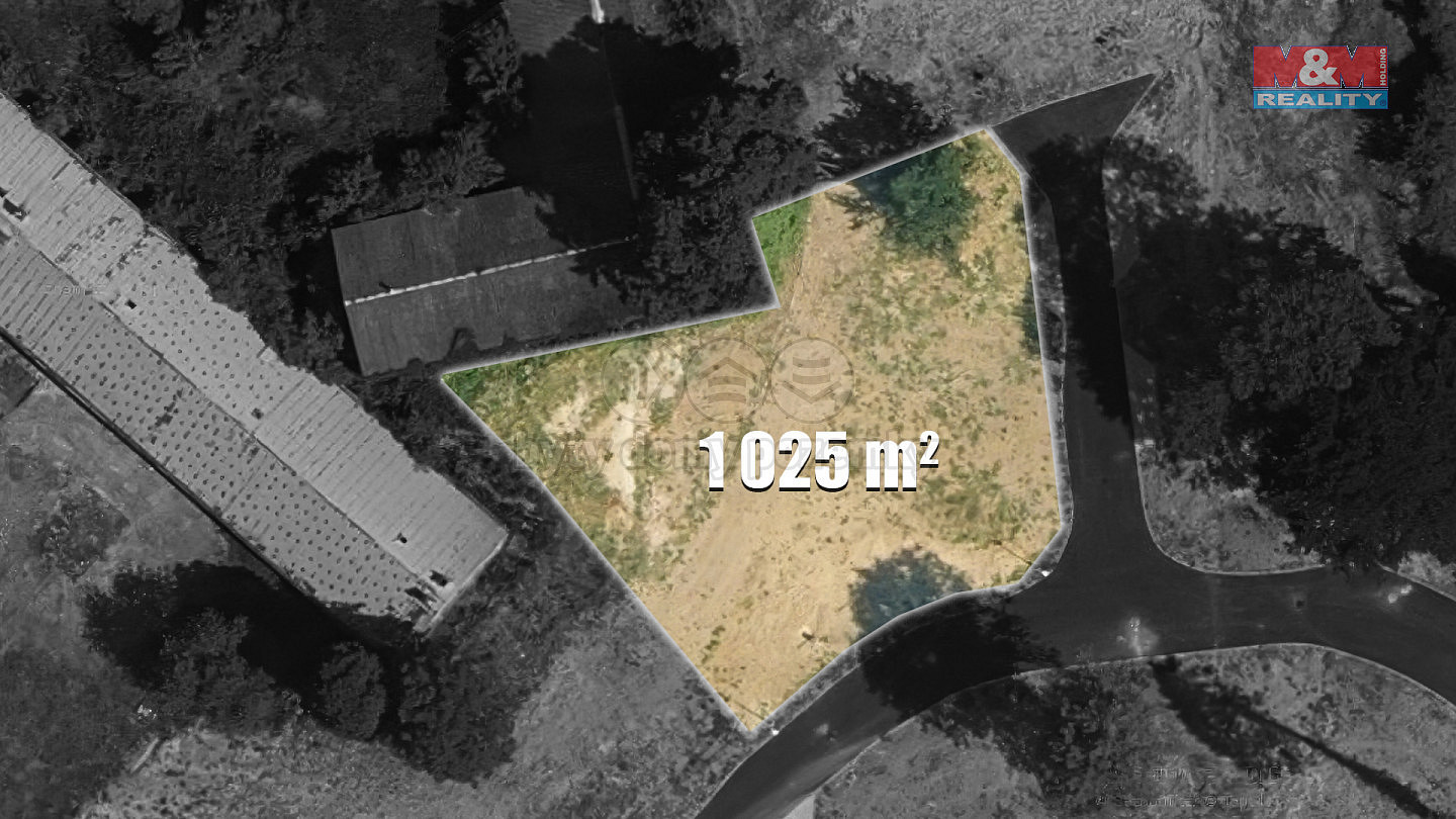 Prodej stavebního pozemku 1 025 m²