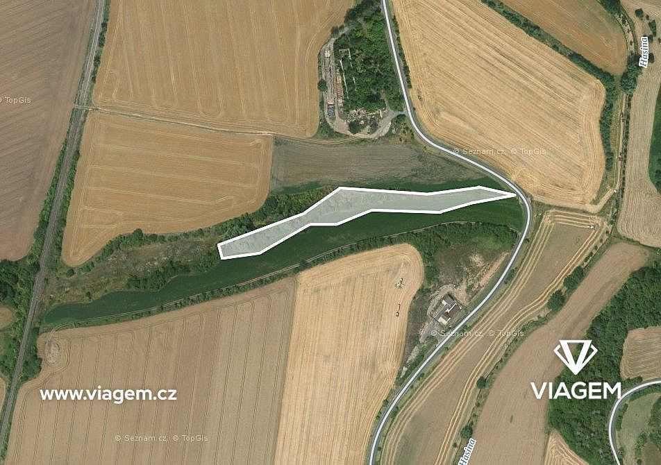 Prodej pole 3 572 m²