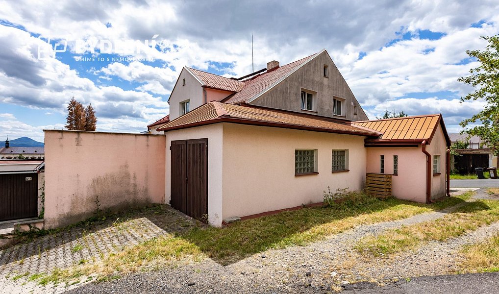 Prodej domu 314 m² s pozemkem 560 m², Krupka – náhled fotky 46