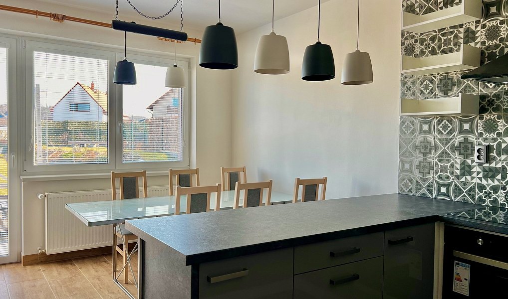 Pronájem bytu 4+kk 109 m², Kounice – náhled fotky 3