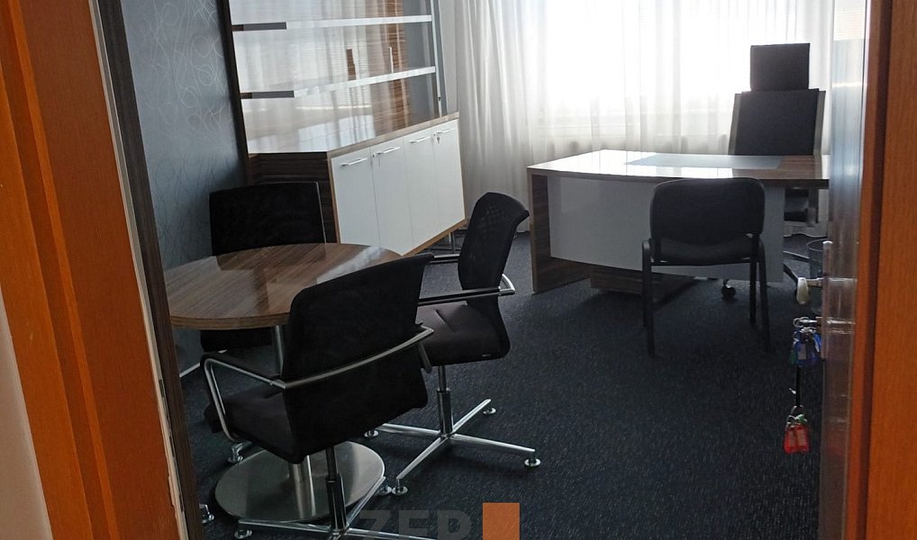 Prodej kanceláře 1 059 m², Břeclav – náhled fotky 2