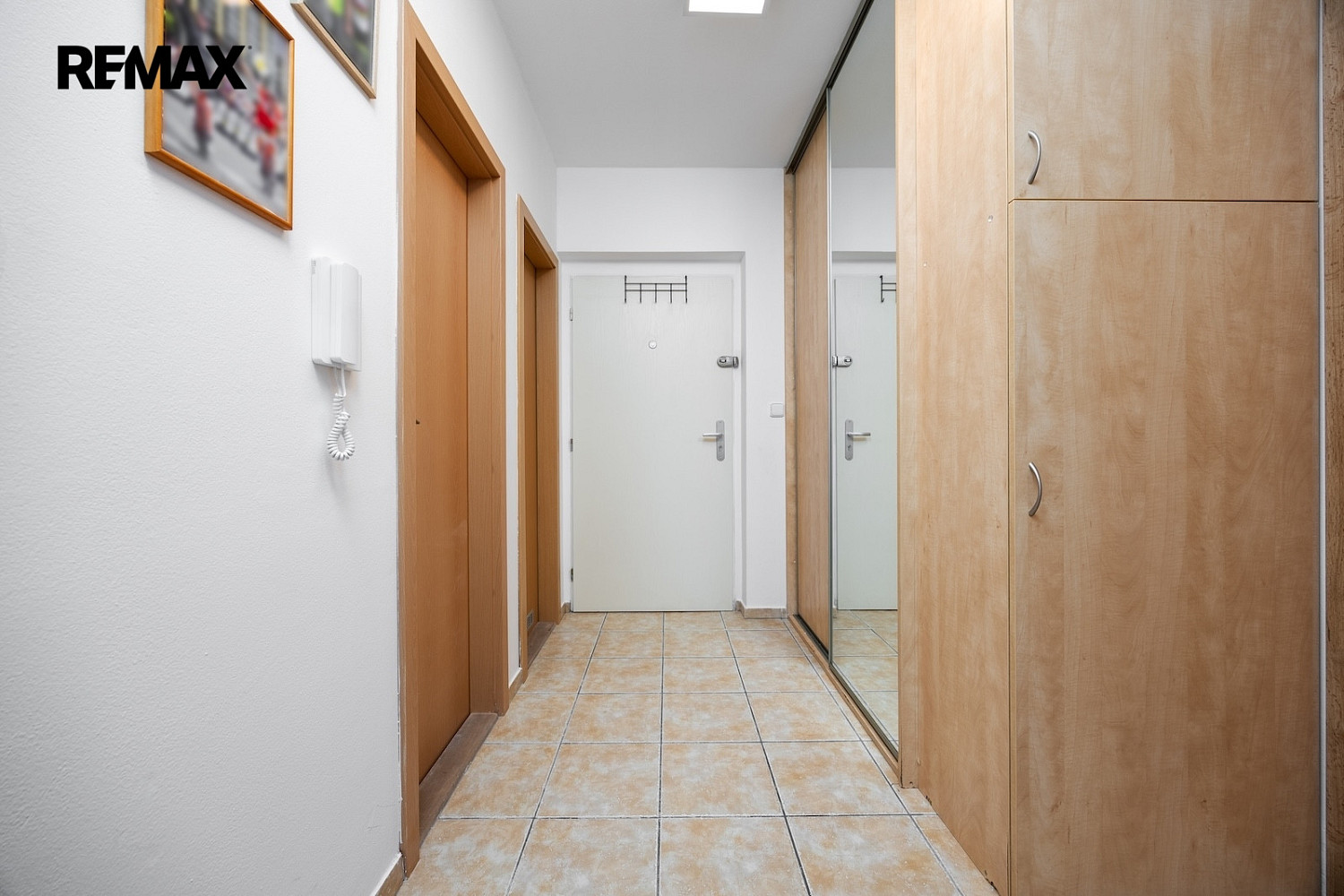 Pronájem bytu 2+kk 48 m² — photo 4