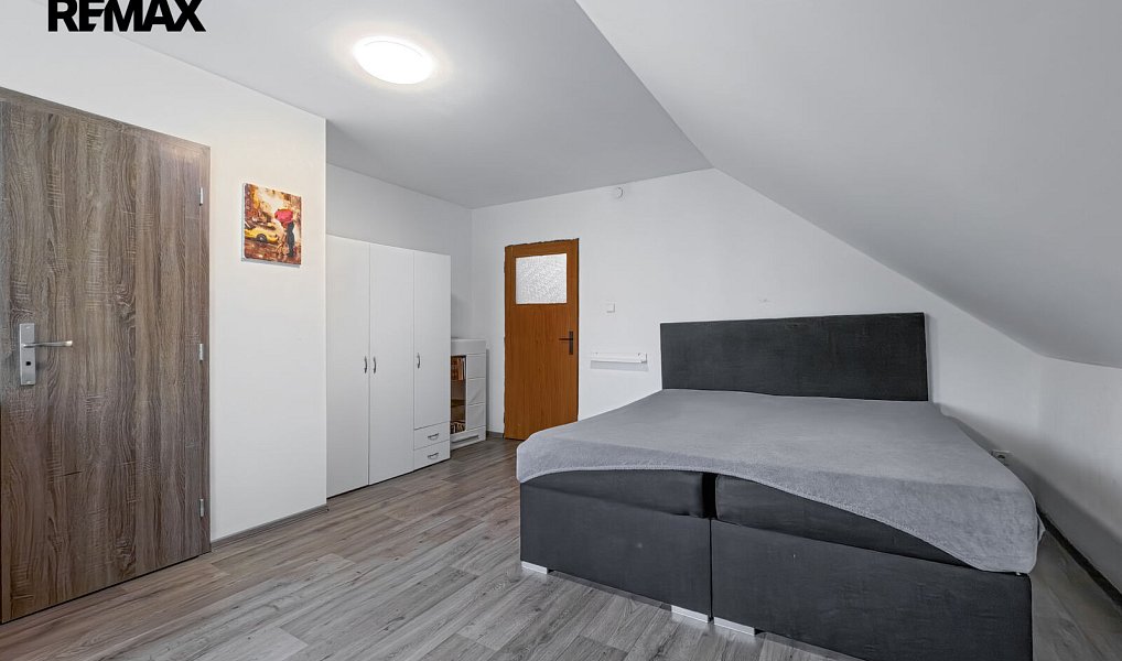 Prodej domu 252 m² s pozemkem 863 m², Krupka – náhled fotky 21