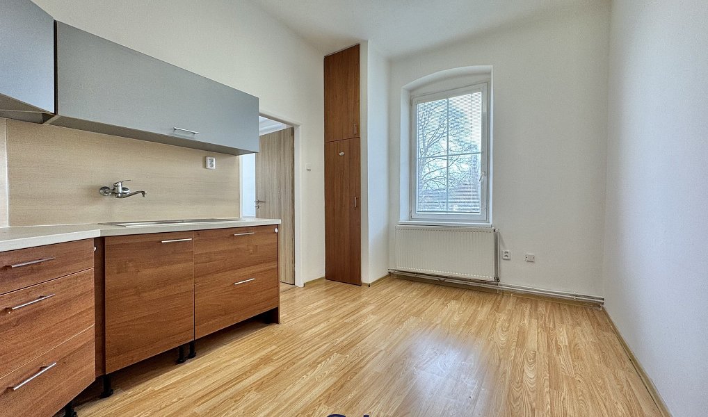 Pronájem bytu 3+1 76 m², Chrastava – náhled fotky 2