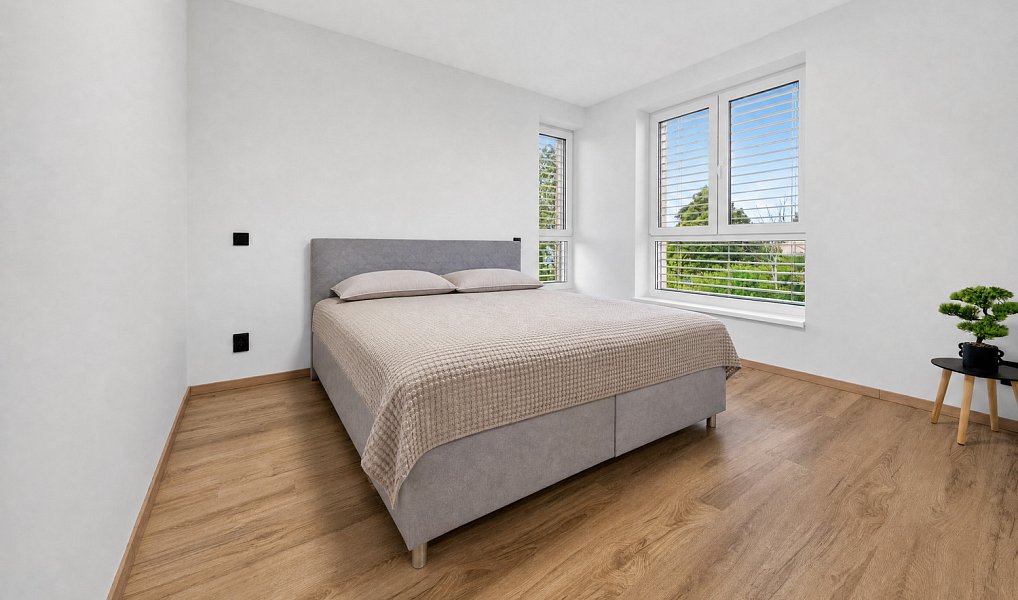 Prodej domu 114 m² s pozemkem 348 m², Stochov – náhled fotky 12