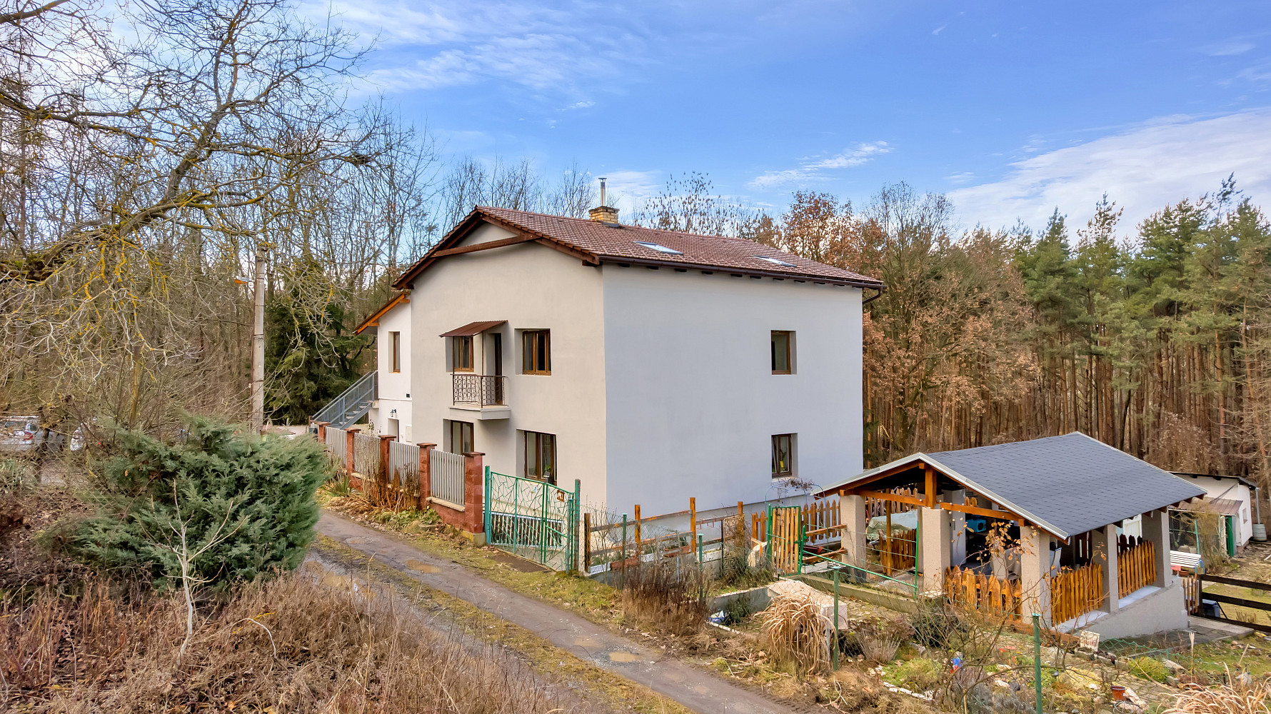Prodej domu 246 m² s pozemkem 940 m²