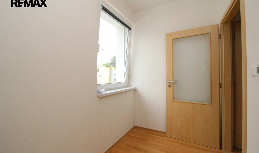 Pronájem bytu 2+kk 64 m², Plzeň – náhled fotky 11