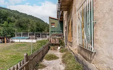Prodej domu 160 m² s pozemkem 160 m², Mieres, Španělsko